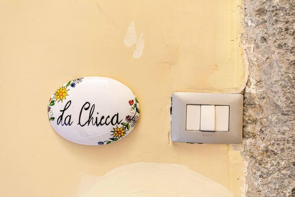 La Chicca Appartamento Intero Nei Quartieri Spagnoli Naples Exterior photo