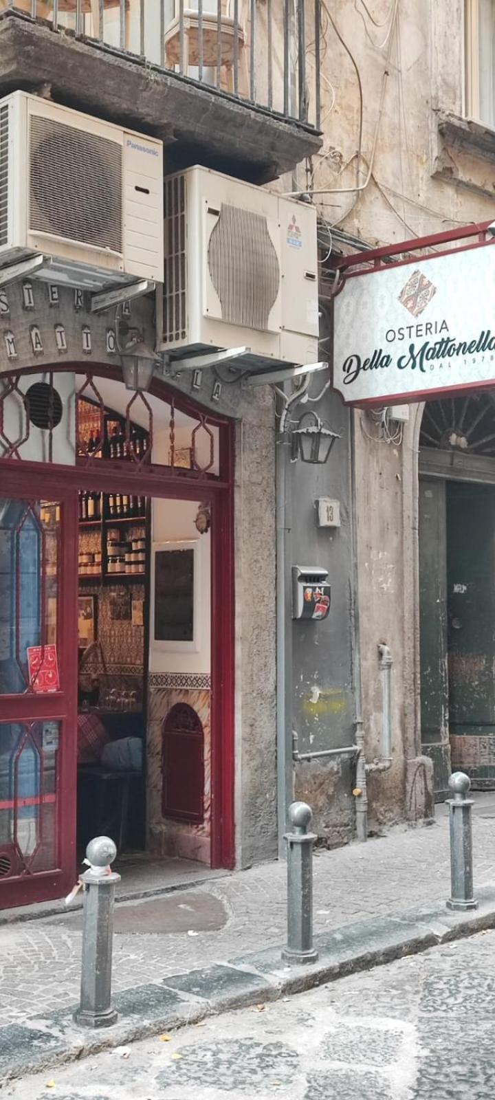 La Chicca Appartamento Intero Nei Quartieri Spagnoli Naples Exterior photo